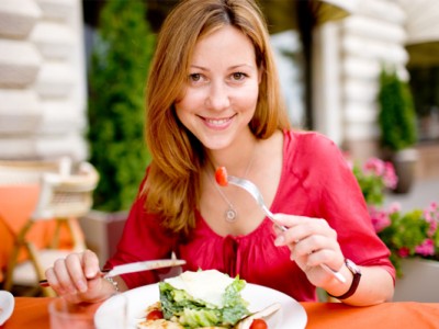 Algunos consejos para comer fuera de casa