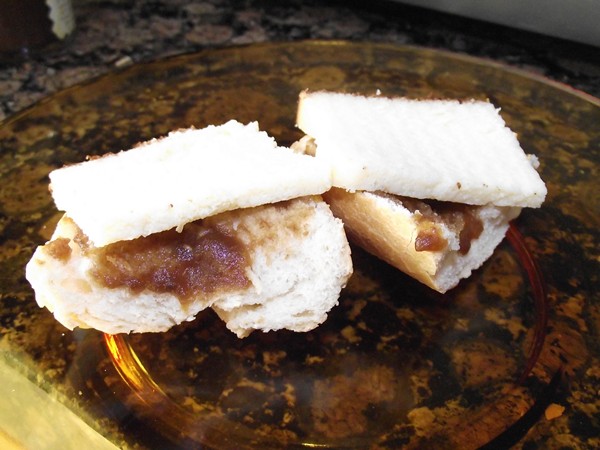 Tostada con Mermelada de Café y Tarta de Queso Tostada con Mermelada de Café y Tarta de Queso