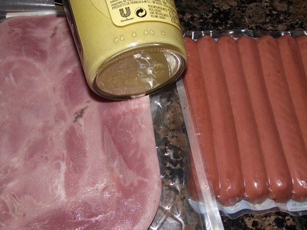 ingredientes para la receta DSCF3972 recetas Pincho de Frankfurt con Jam贸n York y Mostaza