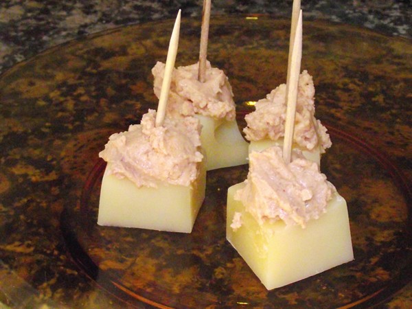 receta finalizada de pincho de emmental con paté de salmón DSCF4195 recetas Pincho de Emmental con Paté de Salmón