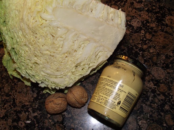 ingredientes DSCF4557 recetas Col rizada con vinagreta de mostaza y nueces