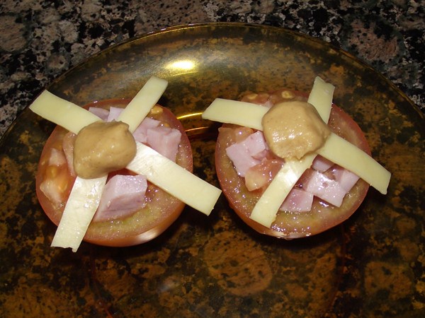 DSCF4627 recetas Tomates Rellenos de Pavo, Crema de Cacahuete y Queso