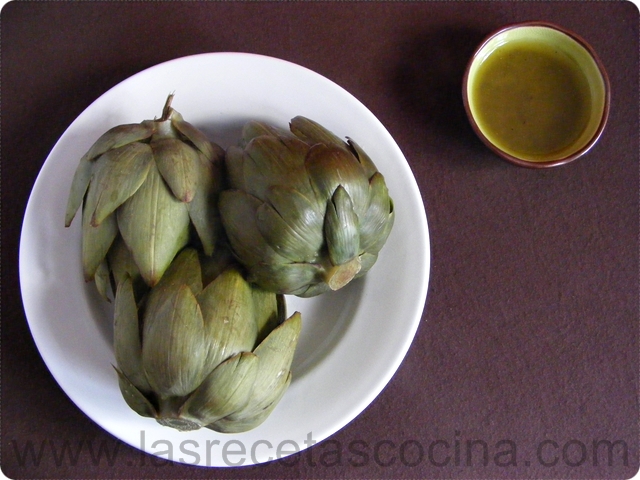 Entrante de alcachofas con salsa DSCF6029 Entrante de alcachofas con salsa