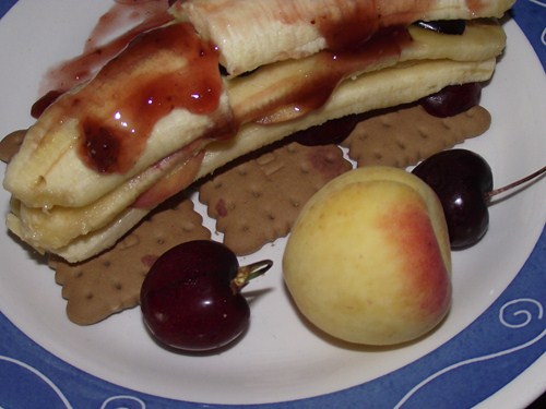 receta-finalizada-de-milhojas-de-frutas-y-galleta DSCF6064 AB Milhoja de frutas y galleta