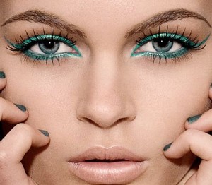 Make-up-For-Cat-Eye-Look