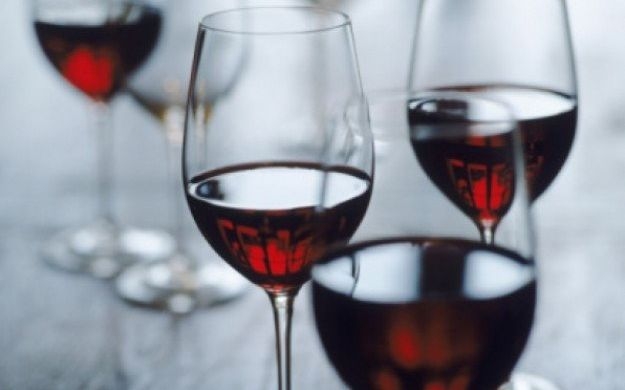 Propiedades-medicinales-del-vino-tinto-2.jpg Propiedades-medicinales-del-vino-tinto-2.jpg