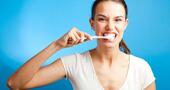 Los malos hábitos que dañan tus dientes