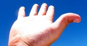 El tamaño del pene, en dos dedos de la mano
