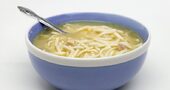 10 beneficios de tomar sopa (recomendaciones para una sopa nutritiva)
